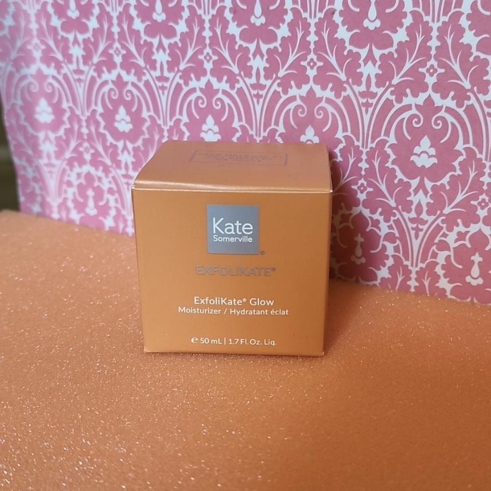 NIB Kate Somerville - Exfolikate Glow Moisturizer